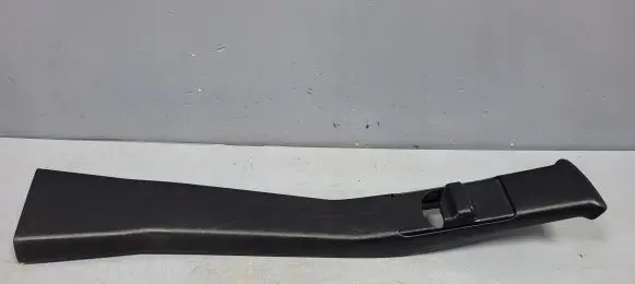 (B) pillar trim (bottom)