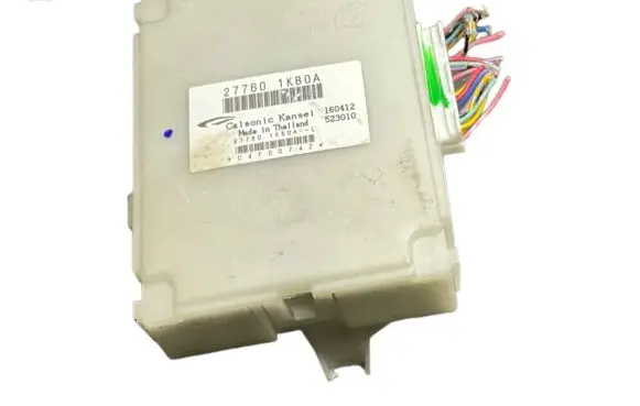 Nissan Juke I F15 Other control units/modules 277601KB0A