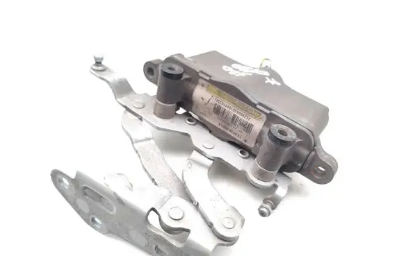Mercedes-Benz E W212 Engine bonnet/hood hinges A2129066301