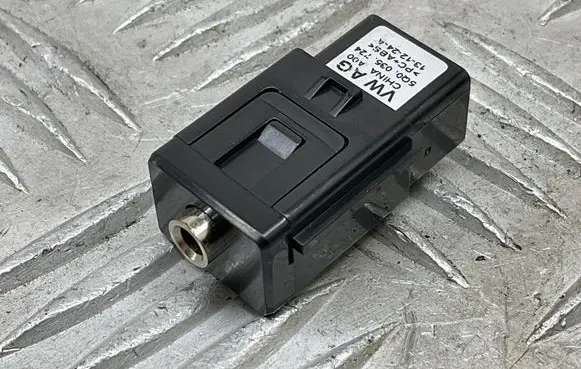 Skoda Octavia Mk3 (5E) AUX in-socket connector 5Q0035724