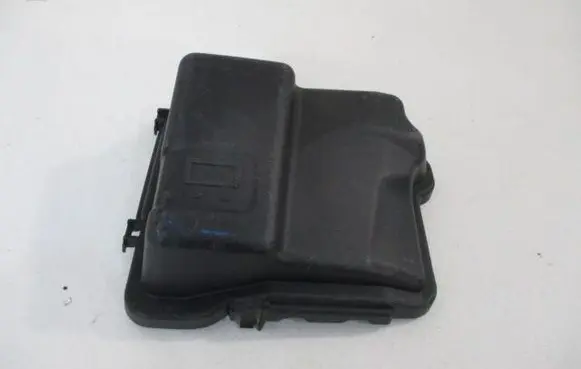 Citroen DS3 Fuse box cover 
