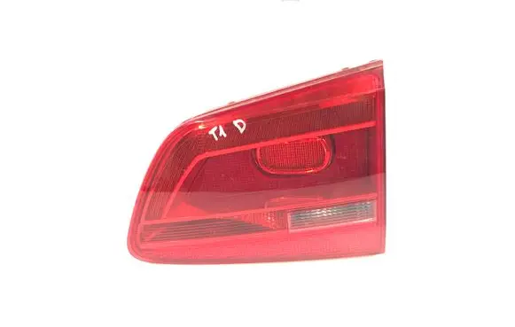 Volkswagen Touran II Tailgate rear/tail lights 1T0945094A