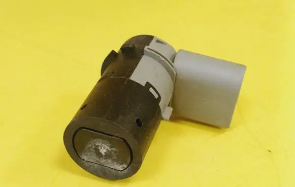 Volkswagen PASSAT B5 Parking PDC sensor 7M3919275