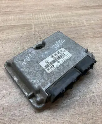 Volkswagen New Beetle Engine control unit/module ECU 038906018AP 0281001732