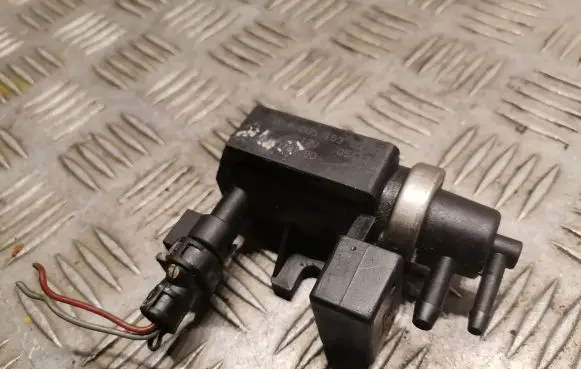 Mercedes-Benz B W245 Turbo solenoid valve 0051535528