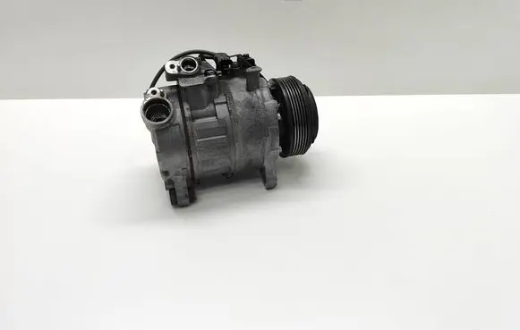 BMW 5 F10 F11 Air conditioning (A/C) compressor (pump) 9216466 921646602 64529216466