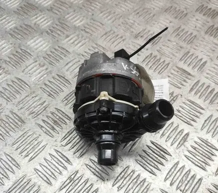 BMW 5 G30 G31 Electric auxiliary coolant/water pump 8686899