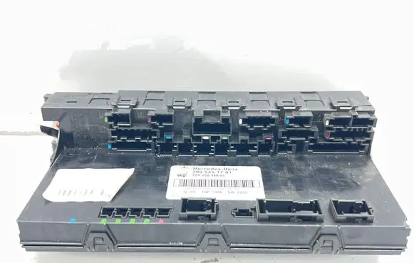 Mercedes-Benz CLK A209 C209 Fuse box set 2095451701 5DK00848665