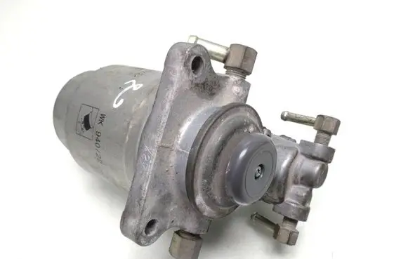 Nissan Navara D40 Fuel filter housing 