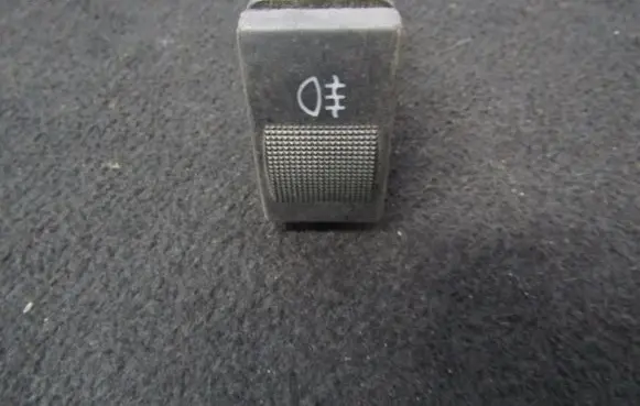 Fog light switch