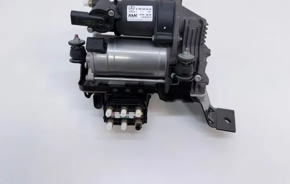 Mercedes-Benz GLE AMG (W166 - C292) Air suspension compressor/pump A1663200104 A1663200204 A2123200358