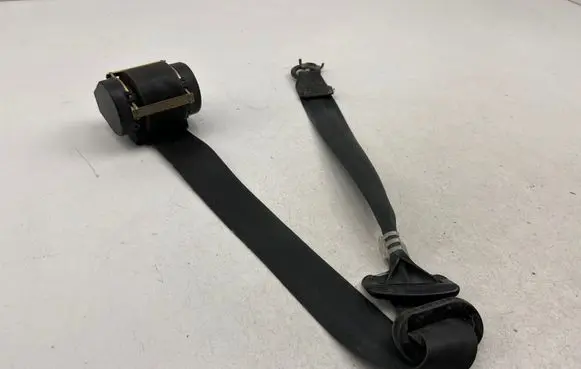 Nissan Primastar Front seatbelt