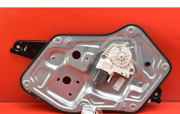 Skoda Yeti (5L) Front door window regulator with motor 5L0837401A