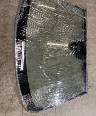 Volvo V40 Front windscreen/windshield window 