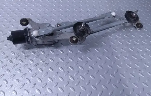 Nissan Note (E12) Front wiper linkage and motor 288003WC1A 7111C045 A1618210
