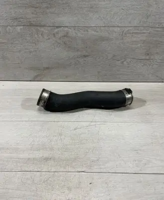Intercooler hose/pipe