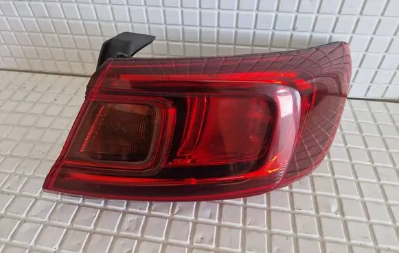 Renault Talisman Rear/tail lights 265501563R