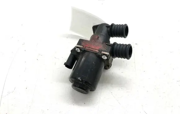 BMW 5 E60 E61 Coolant heater control valve 6920226 64116920226