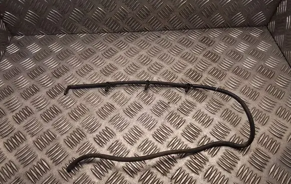 Mercedes-Benz Vito Viano W639 Fuel return line/hose MBN73379B