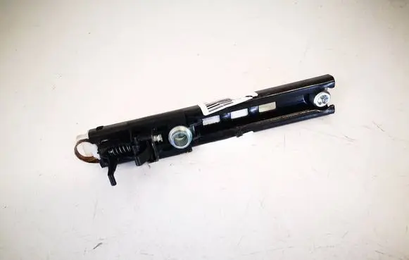 Opel Corsa D Seat belt adjustment rail 13153271