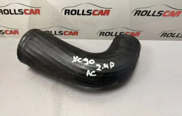 Volvo XC90 Intercooler pipe mounting bracket 
