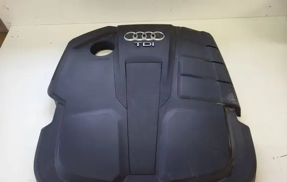 Audi A5 Engine cover (trim)