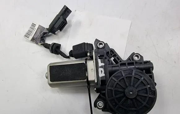 Porsche Panamera (970) Front door soft close latching motor (coupe) 4F0837059