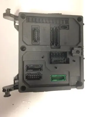 Volkswagen Golf IV Fuse box set S108152001