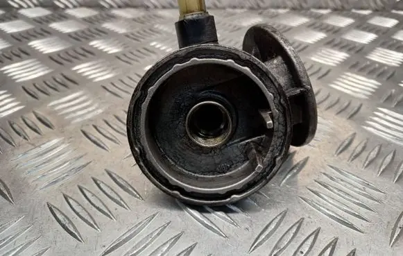 Renault Kangoo I Oil filter mounting bracket FL514