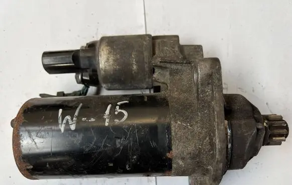 Volkswagen PASSAT B6 Starter motor 02M911023P 0001123018