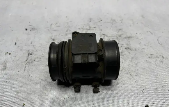 Volvo S60 Mass air flow meter 9202199