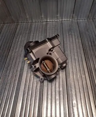 Nissan Note (E11) Throttle valve 57602