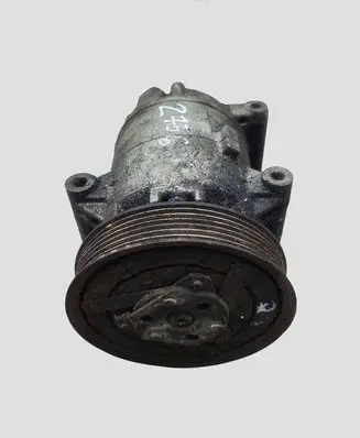 Nissan Qashqai Air conditioning (A/C) compressor (pump) 2763000Q2