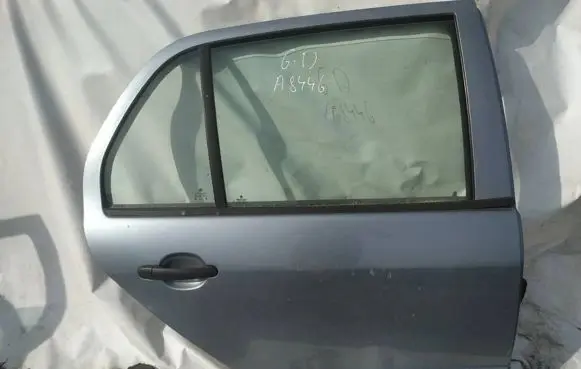 Skoda Fabia Mk1 (6Y) Rear door melynos