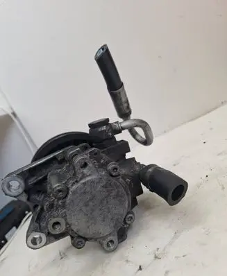 BMW 3 E92 E93 Power steering pump 7537862