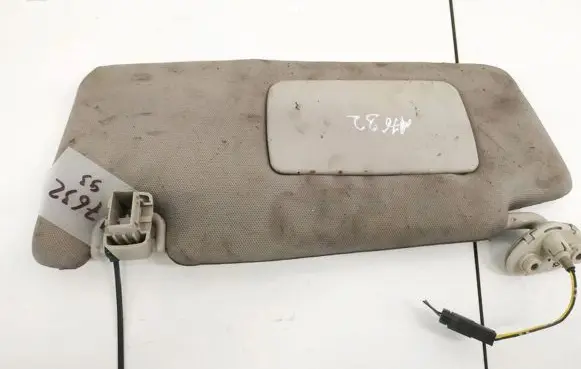 Subaru Legacy Sun visor
