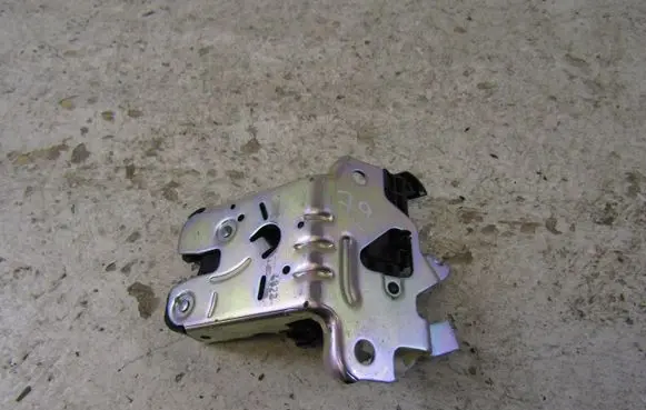 Skoda Octavia Mk4 Tailgate/trunk/boot lock/catch/latch 5E382750501S