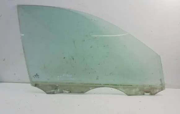 Skoda Fabia Mk1 (6Y) Front door window glass four-door 