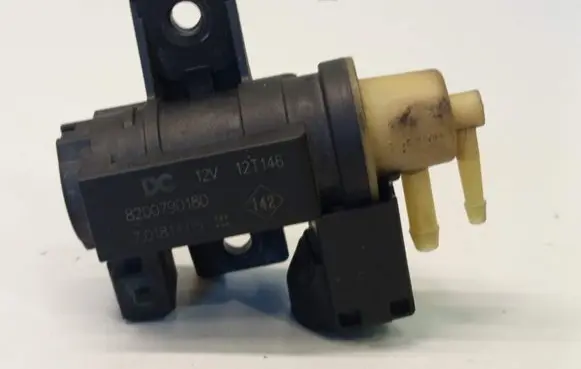 Nissan Qashqai Turbo solenoid valve 8200790180