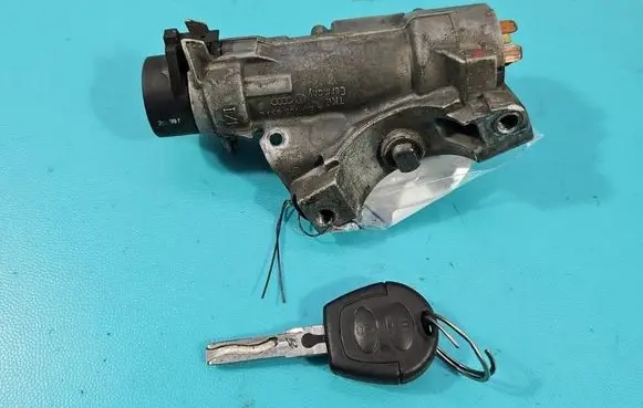 Seat Toledo II (1M) Ignition lock 4B0905851C IMPRK1541761