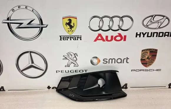 Audi A4 S4 B9 8W Front bumper lower grill 8W0807681AK