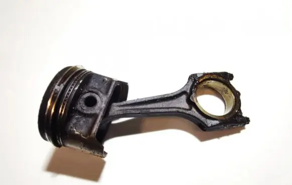 Opel Tigra A Piston with connecting rod