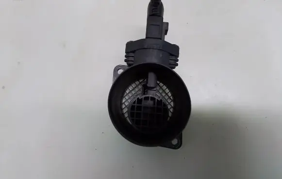 Volkswagen Golf V Mass air flow meter