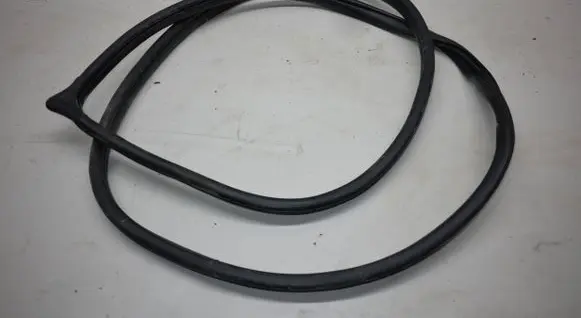 KIA Niro Front door rubber seal 