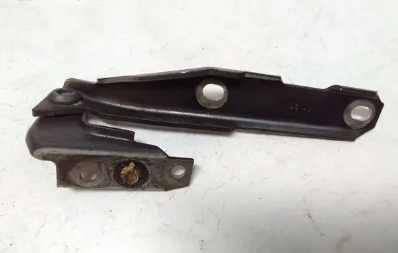 Audi A6 S6 C5 4B Engine bonnet/hood hinges 4B0823301D