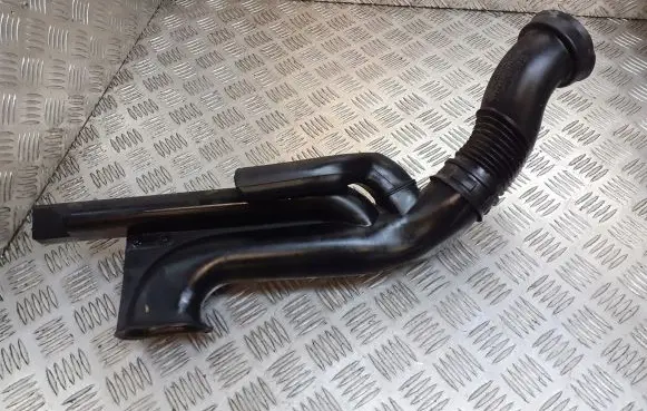 Opel Astra G Air intake hose/pipe 9202905