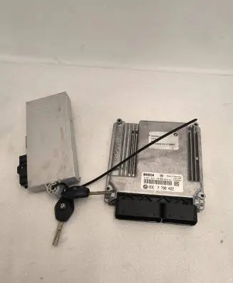 BMW 5 E60 E61 Engine control unit/module 7798422 0281012190