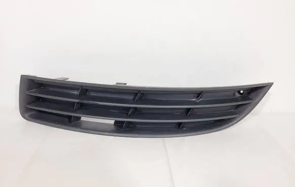 Volkswagen PASSAT B6 Front bumper lower grill 3C0853665