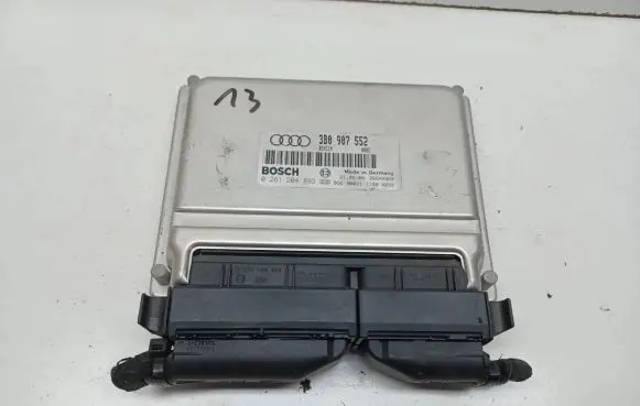 Audi A4 S4 B5 8D Engine control unit/module 3B0907552 26SA6929 0261204893