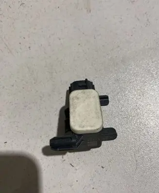 Mitsubishi Outlander Airbag deployment crash/impact sensor 8651A166